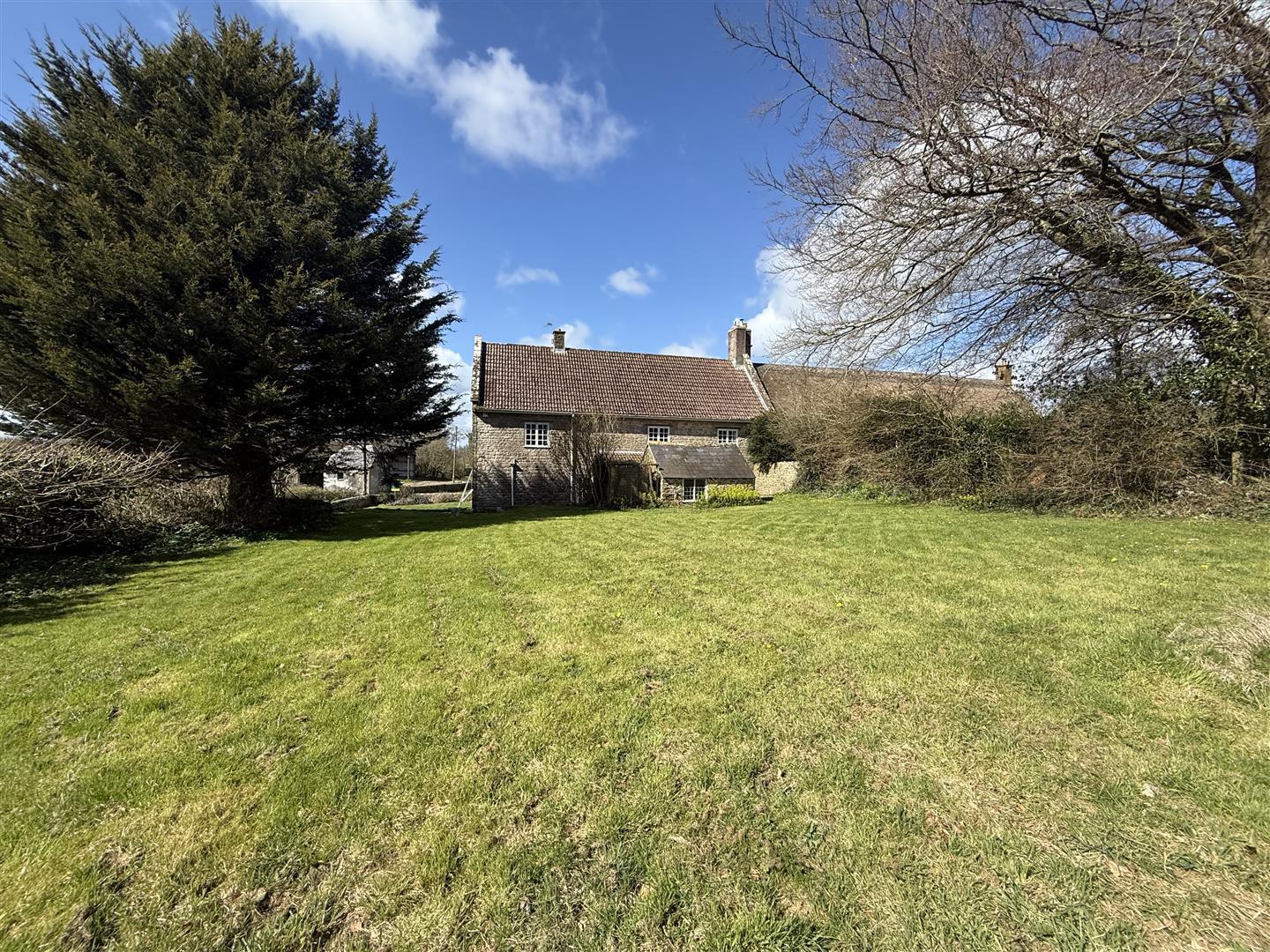 Property Image dee32809-7cfe-4ad7-afb3-5895ec8a7b93