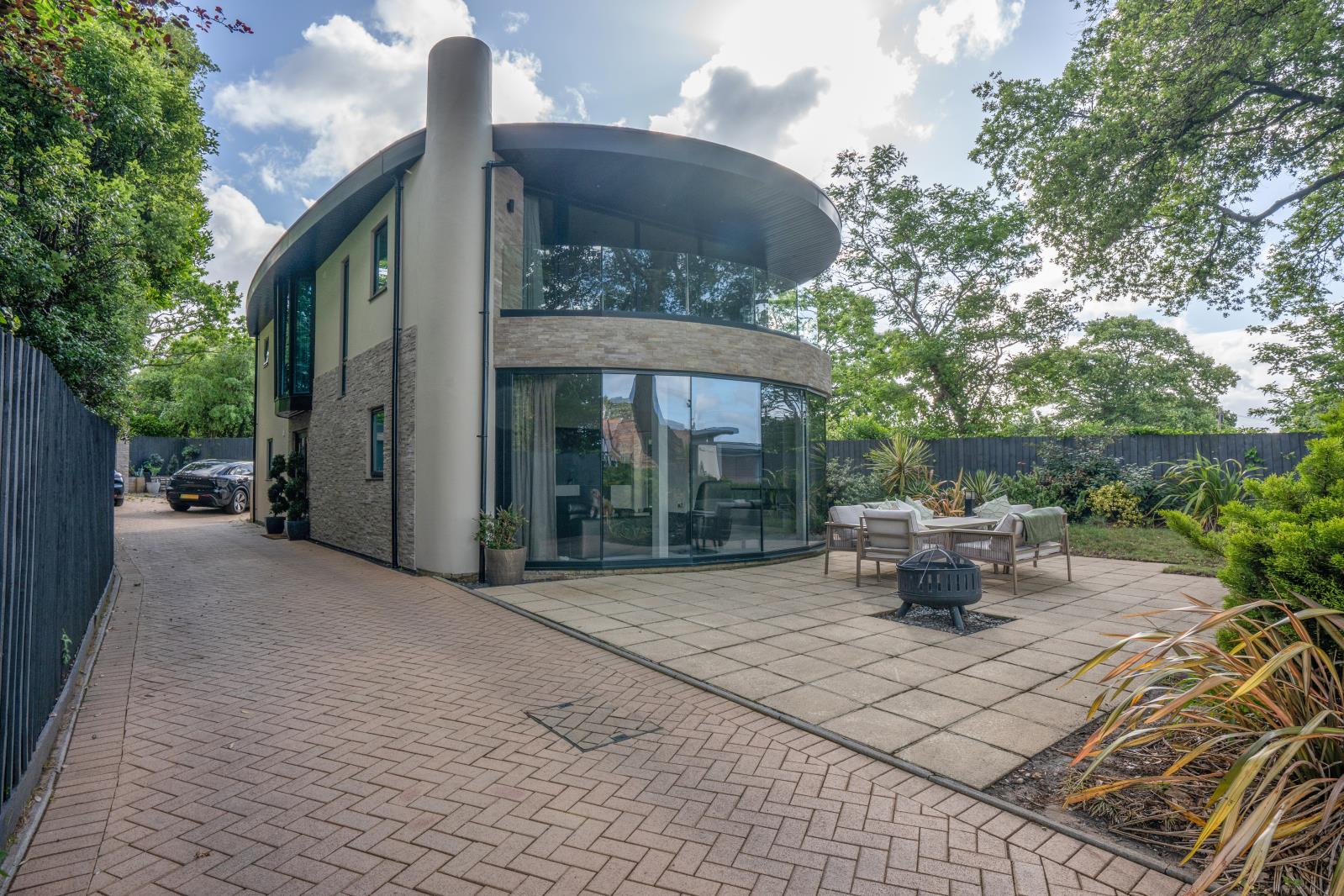 Property Image deec8a76-2cd6-4c42-a68c-469b12e73716