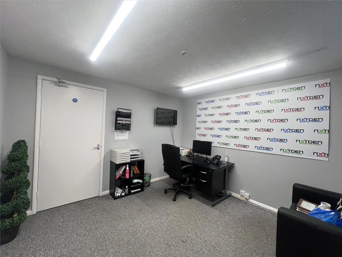 Property Image def79b48-a93c-47bd-8c6e-8d249bf83b2f