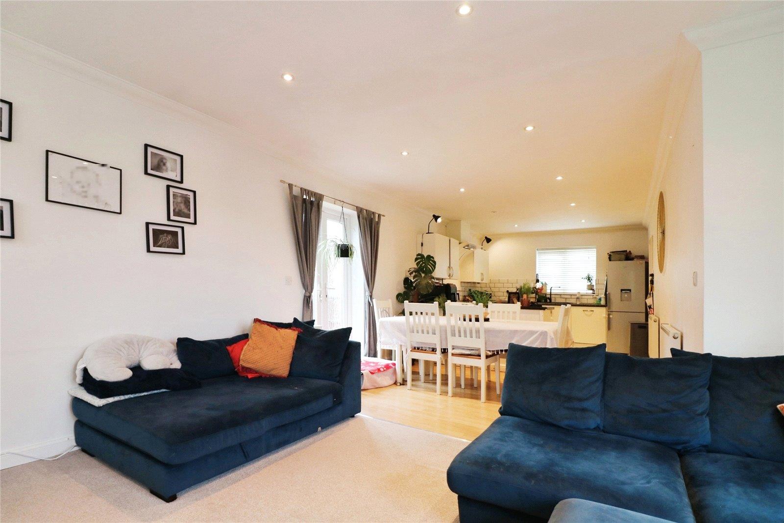 Property Image def90397-bd18-40db-895d-49f0ba368638