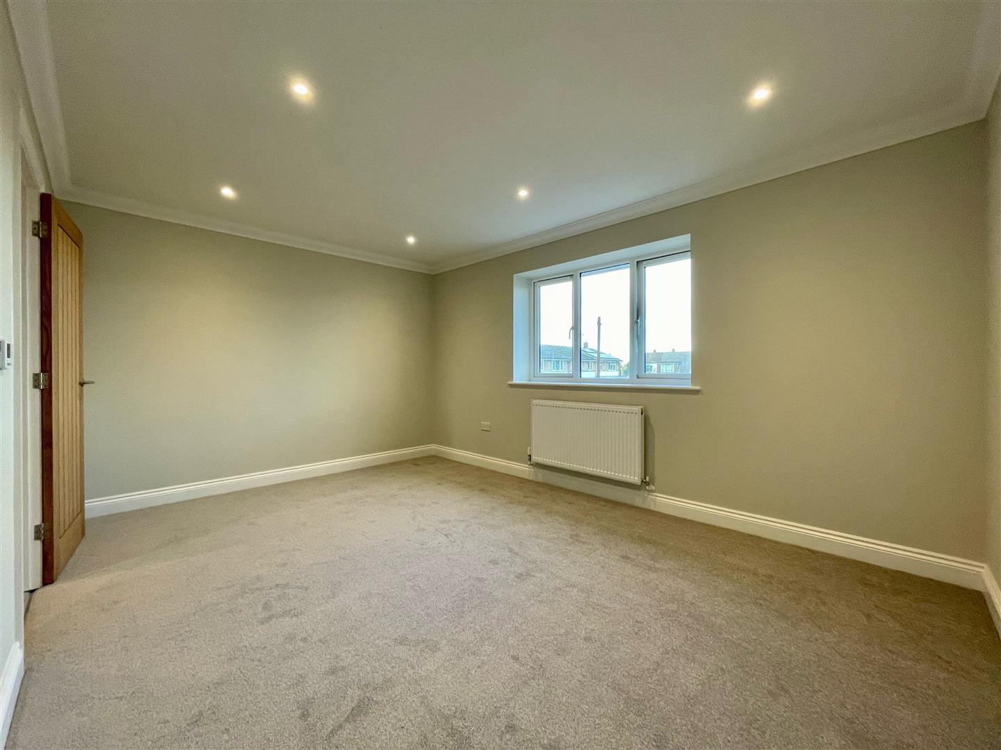 Property Image defd4dae-67a5-46c9-bf74-66e3611856cf