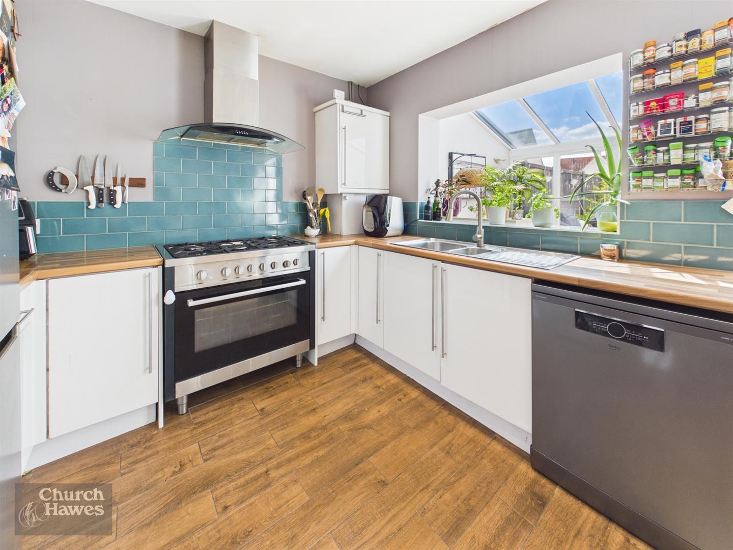 Property Image df0d4d98-9bda-4804-8053-ee807de49243