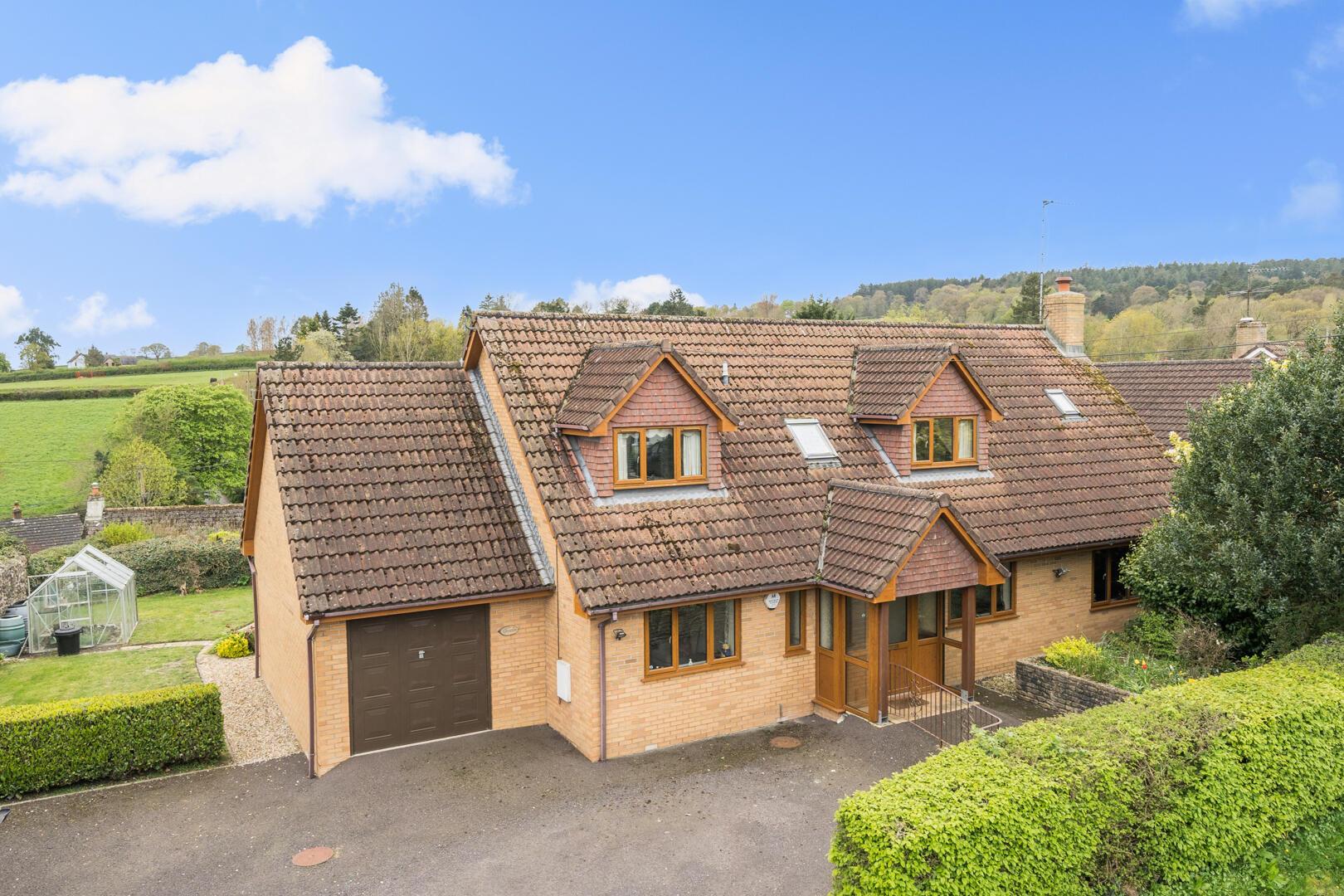 Property Image df22a2f4-68cf-49e7-be80-49146f08db10