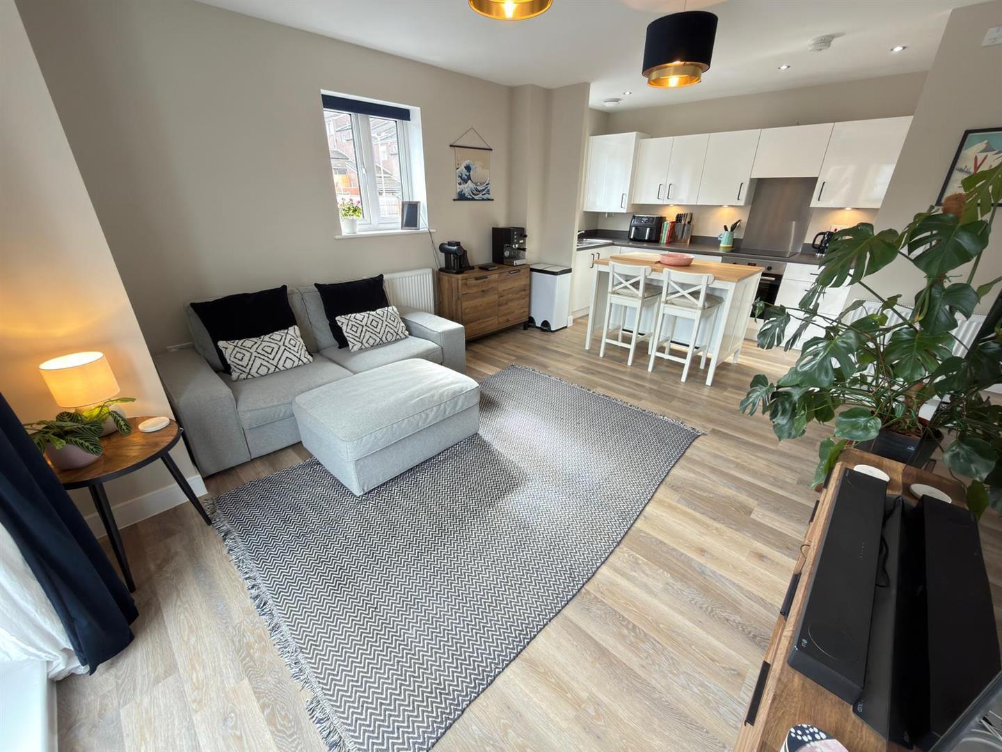 Property Image df311eb6-1104-435c-b1ab-15165c273b5b