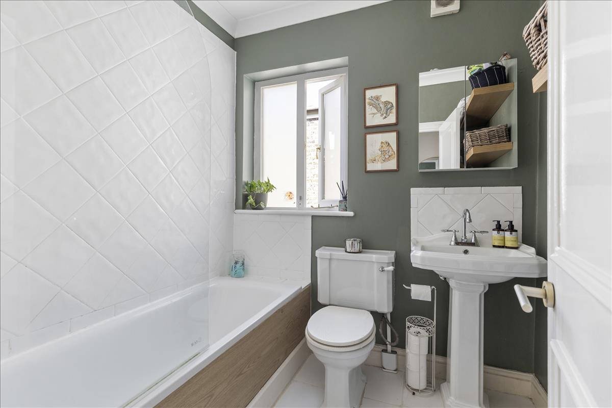 Property Image df6773a4-2537-41c3-9c38-470fc86a4f14