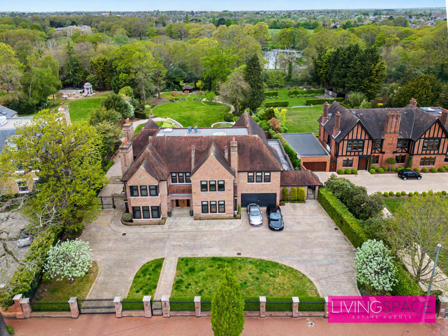 Property Image df6ac89b-f615-4111-b6a4-59d4ee395025