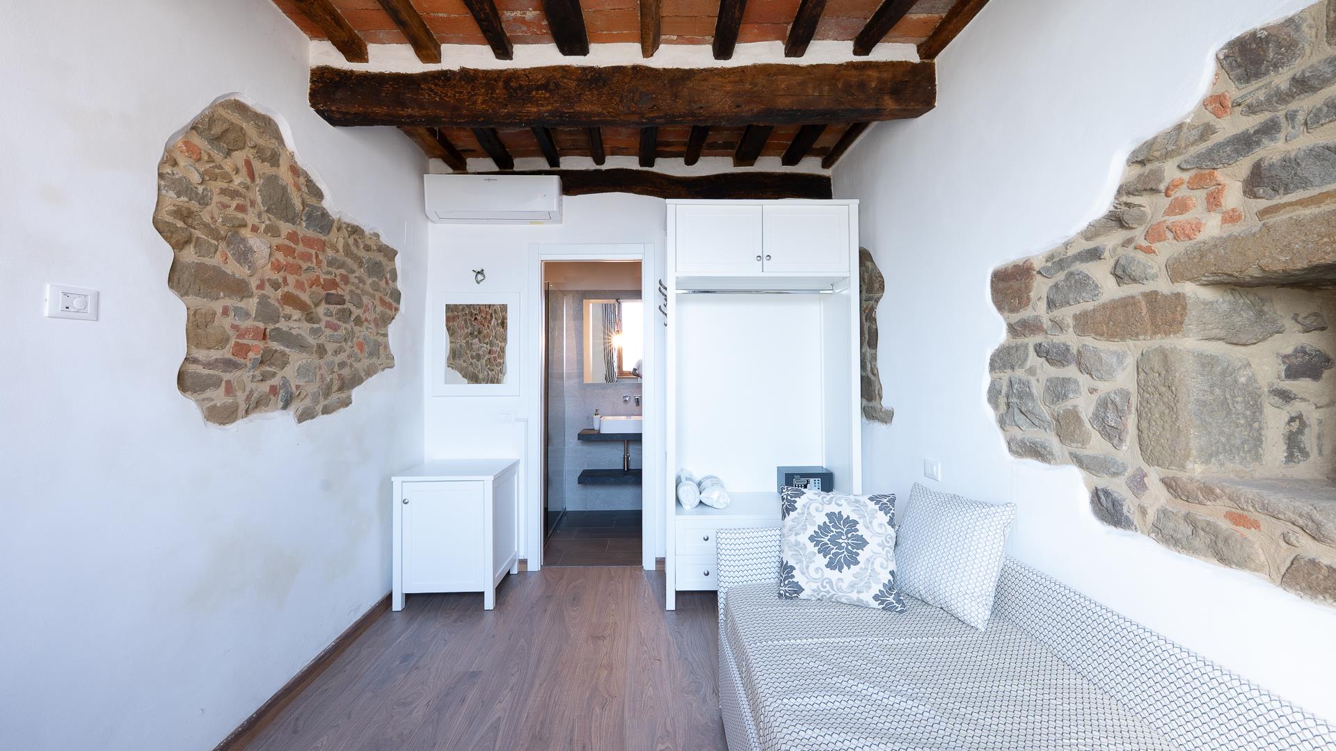 Property Image df865abe-d6fc-404b-bd1f-f3228241e87c