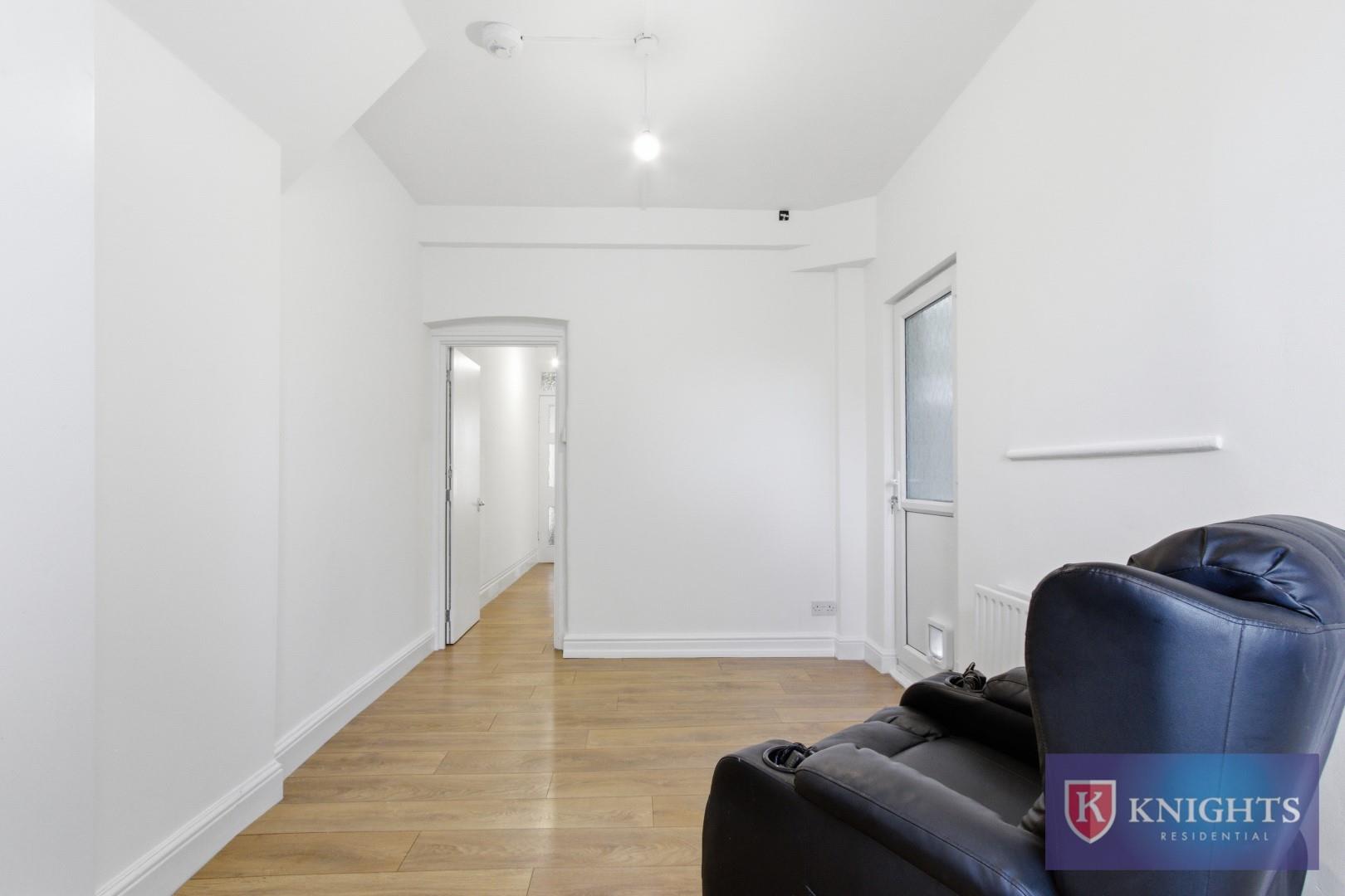 Property Image df91b0eb-48e4-4c8d-bc15-1906aebcd845