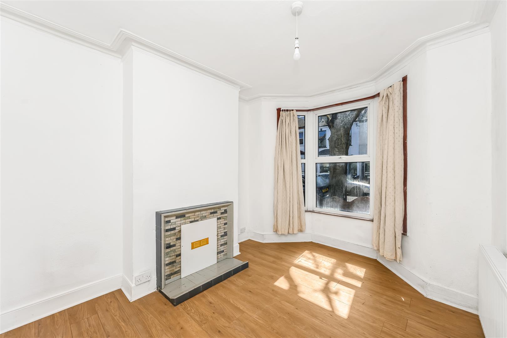 Property Image df9a608f-3f08-4256-b8cf-09d3763742e3