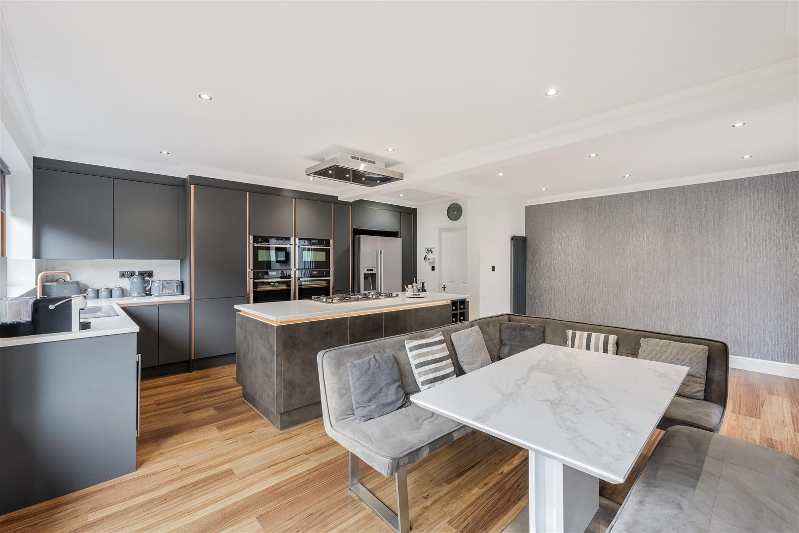 Property Image df9dfa2d-5c27-45c5-abd0-0455c539d45f
