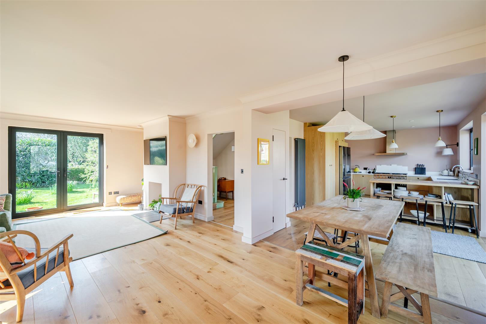 Property Image dfa50d1c-42c3-4917-b71d-55bbcfe704f5