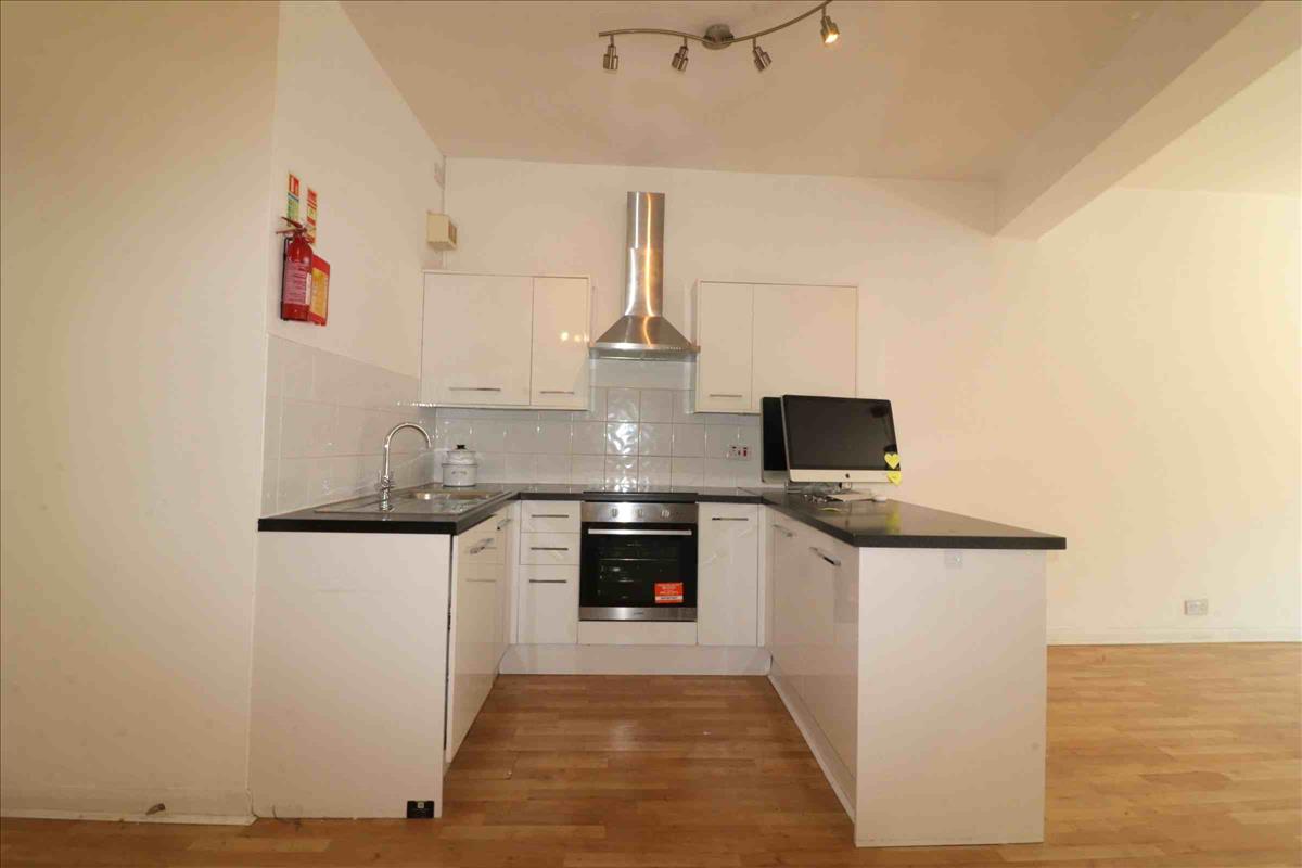 Property Image dfa6960a-b102-46e8-a93f-575e680adb21