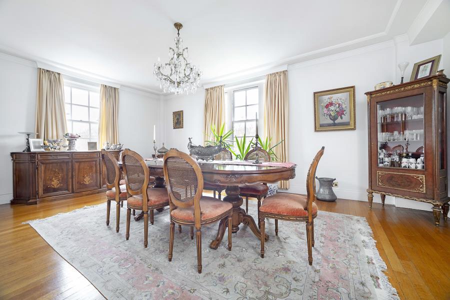 Property Image dfa6cbde-ff61-4c70-820b-025e053d42c1
