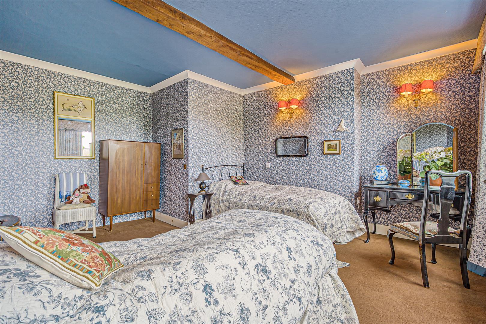 Property Image dfb04e0e-8f1f-47ca-b24f-7f898eb2de30