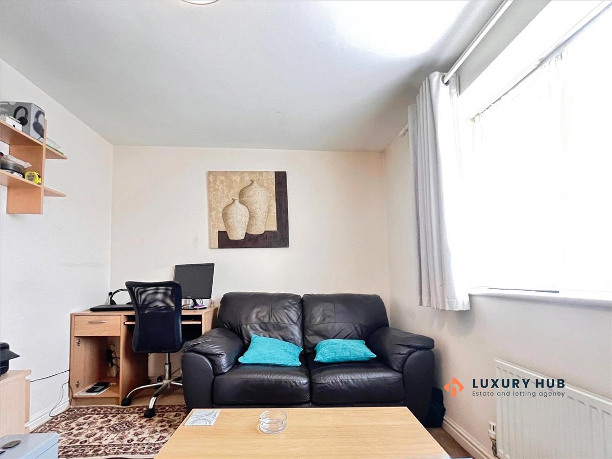 Property Image dfc44660-c0df-4bb7-83c6-f4f1b161ba31