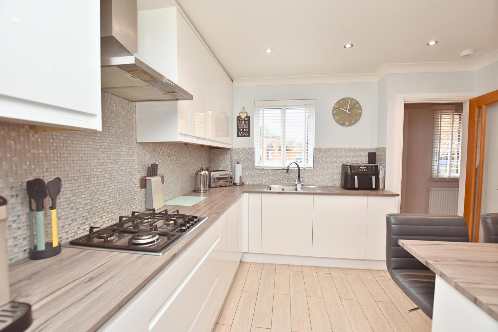 Property Image dff630ec-9bc2-4132-8d14-ab53a7012900