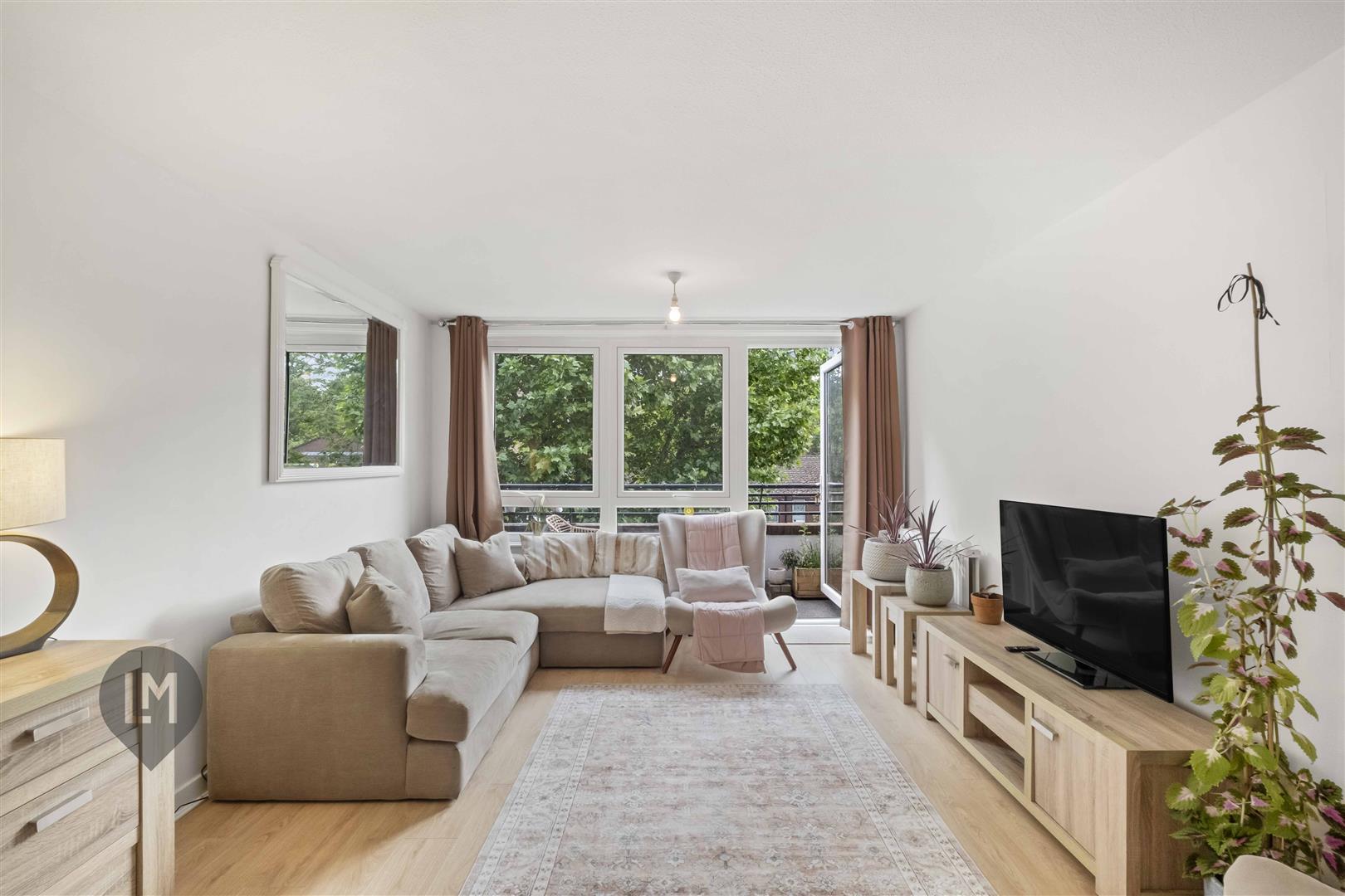 Property Image dffa889b-c5f5-47f8-a3e7-6ba4da88133f