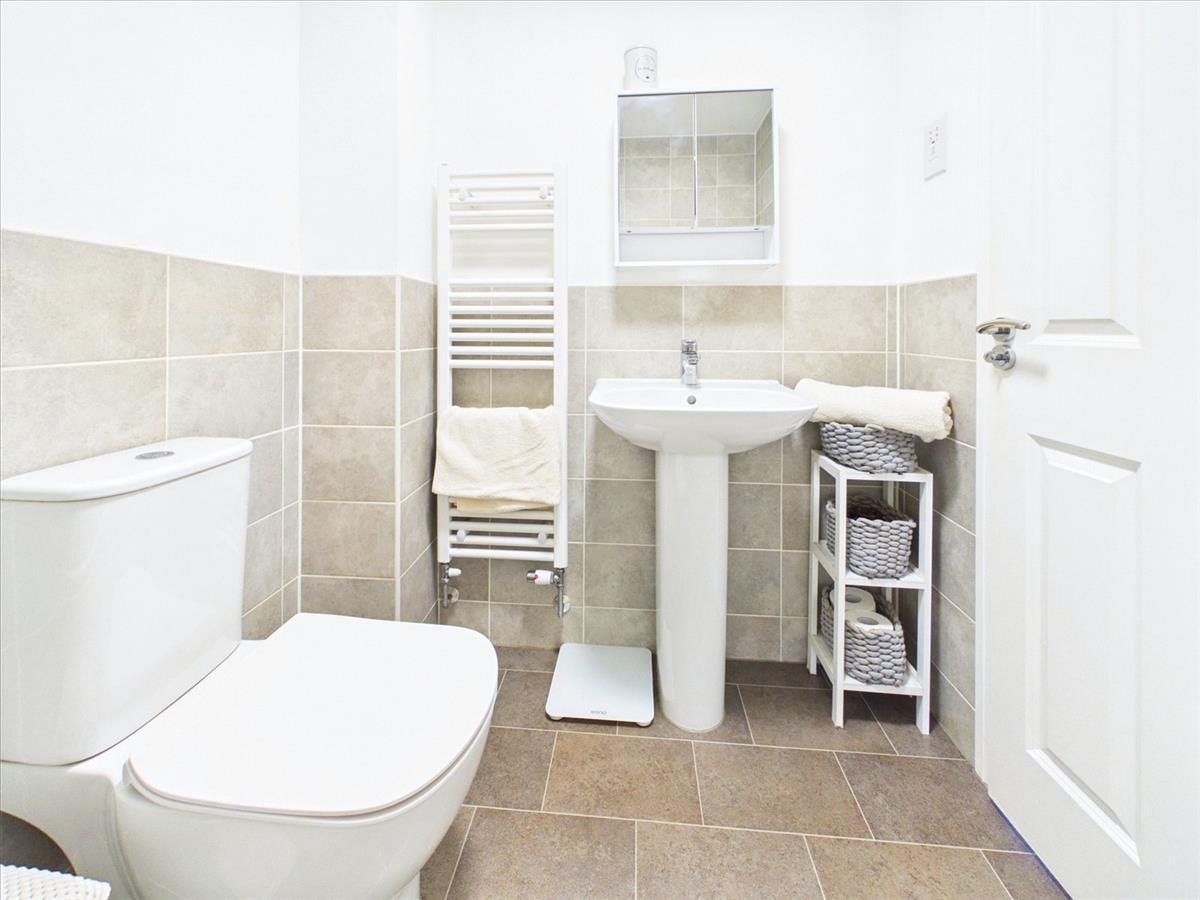 Property Image e002a271-aee3-4811-9fcf-928d61eb41eb