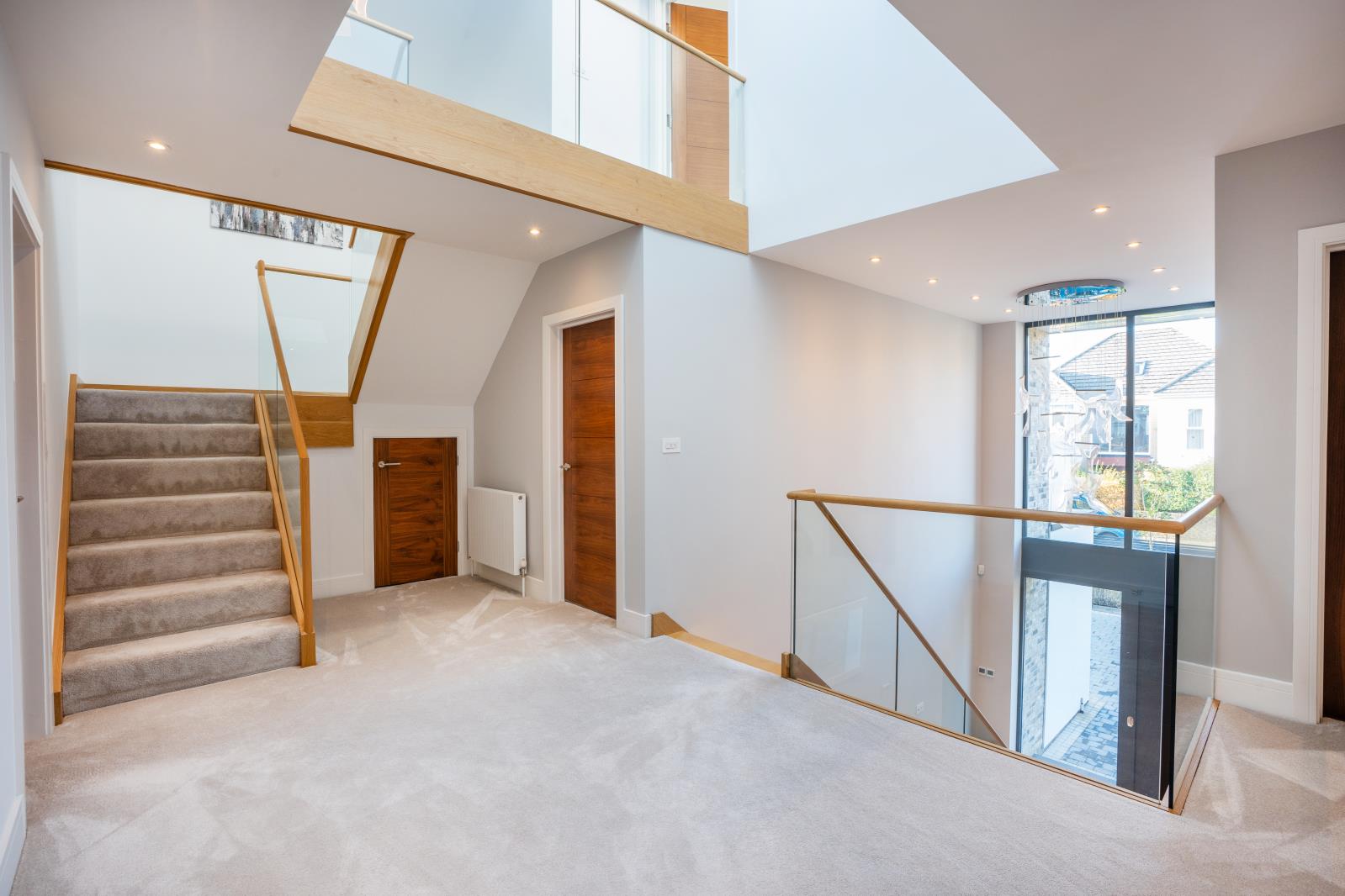 Property Image e006423f-35ae-4fee-9c44-570c86d6beb1