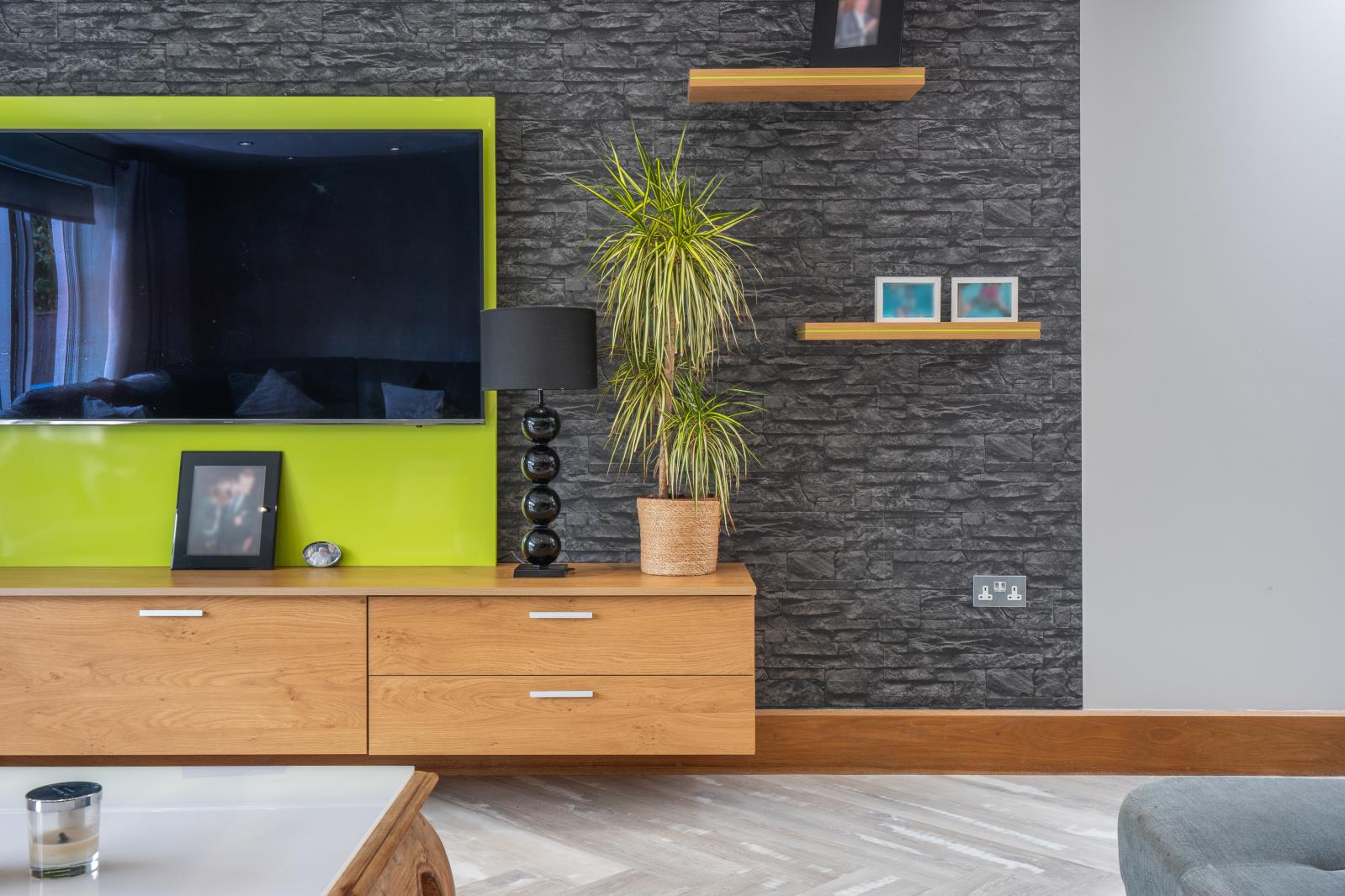 Property Image e00b0a54-97dc-44a7-a4d3-ef41377fd1cf