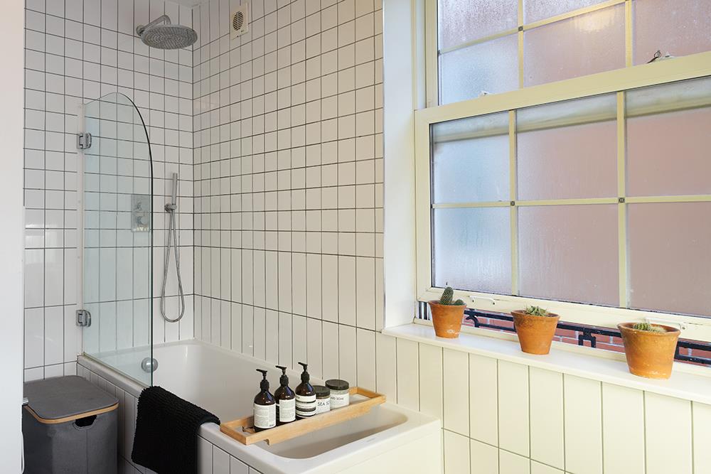 Property Image e00f9175-4e60-4293-9a99-bddee17b3944