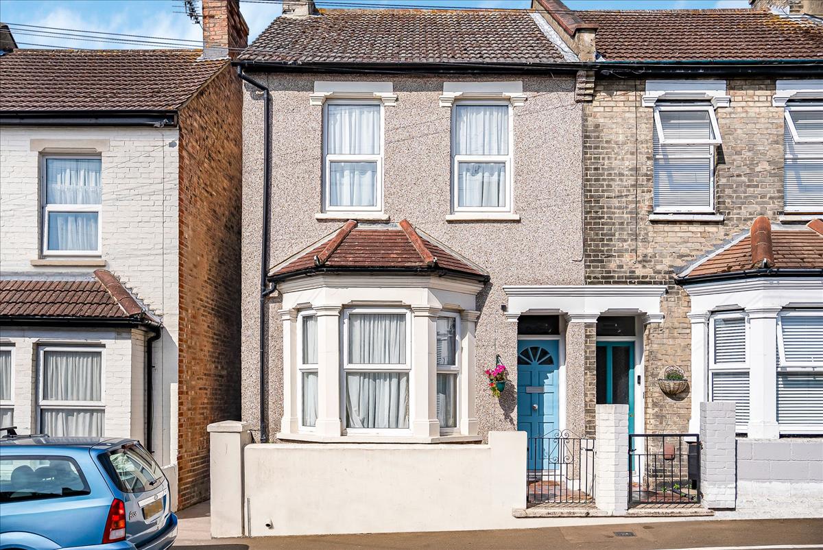 Property Image e01db3da-9b5f-4376-923d-61a95d264e0c