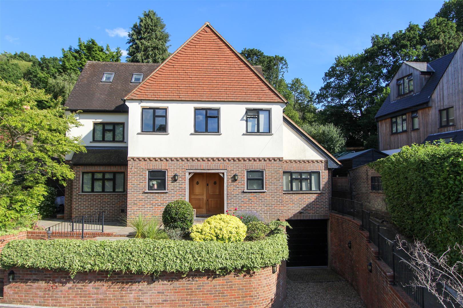 Property Image e0217928-b51a-4522-a095-4aee528c2f8d