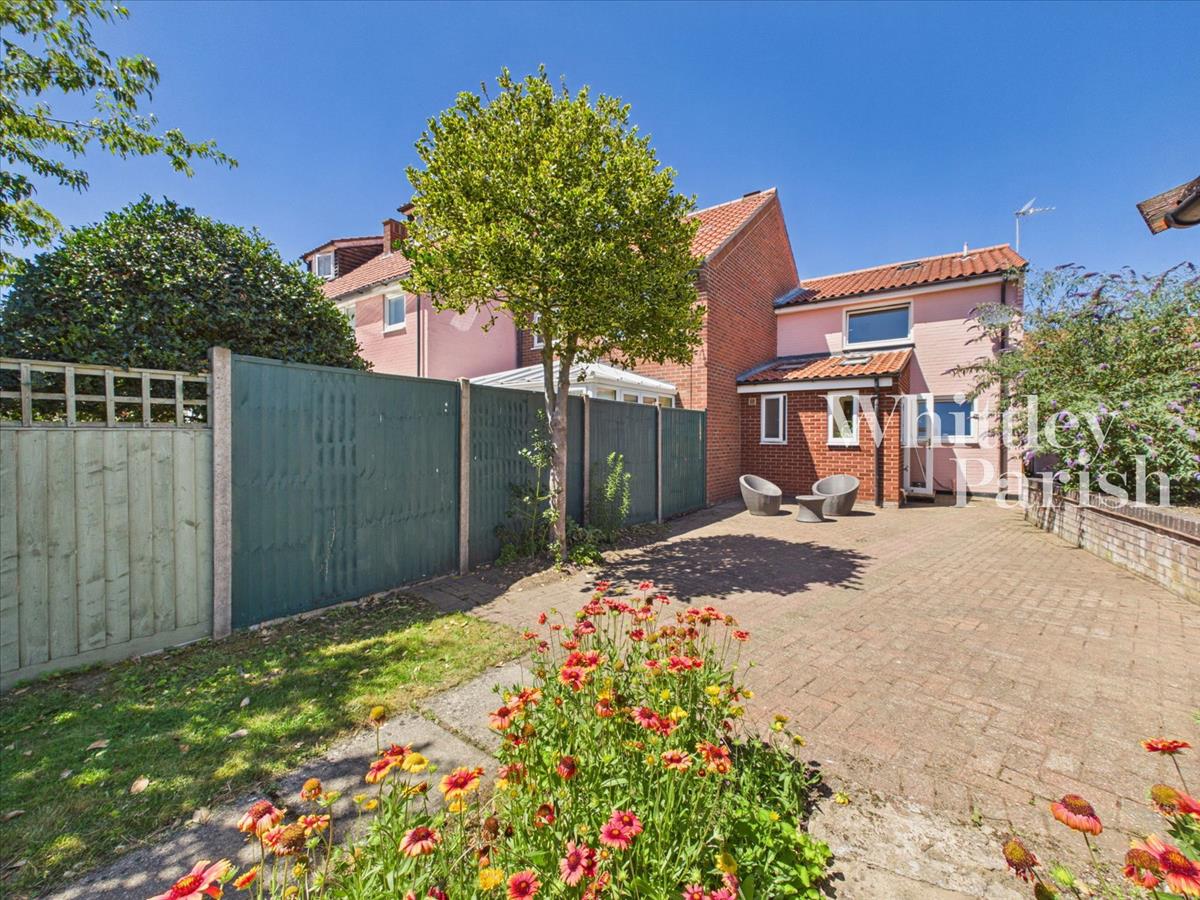 Property Image e02e25b7-38b9-46a7-b722-b6c531227428
