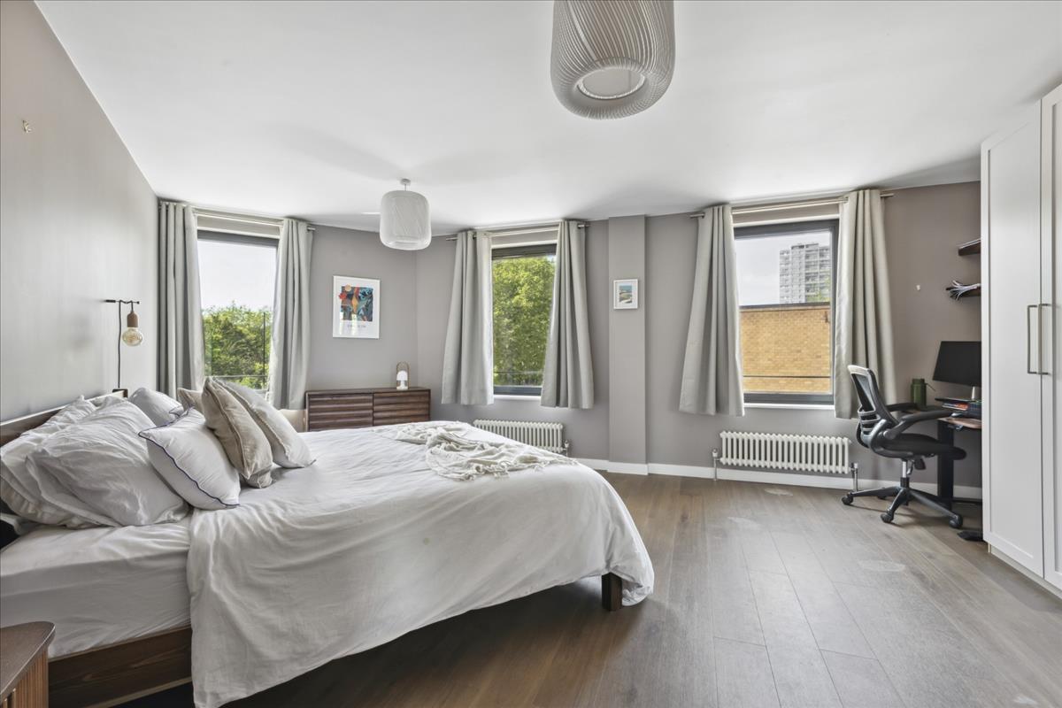 Property Image e035d6c0-b7c4-43f1-8bb1-b4e09f4df0f3