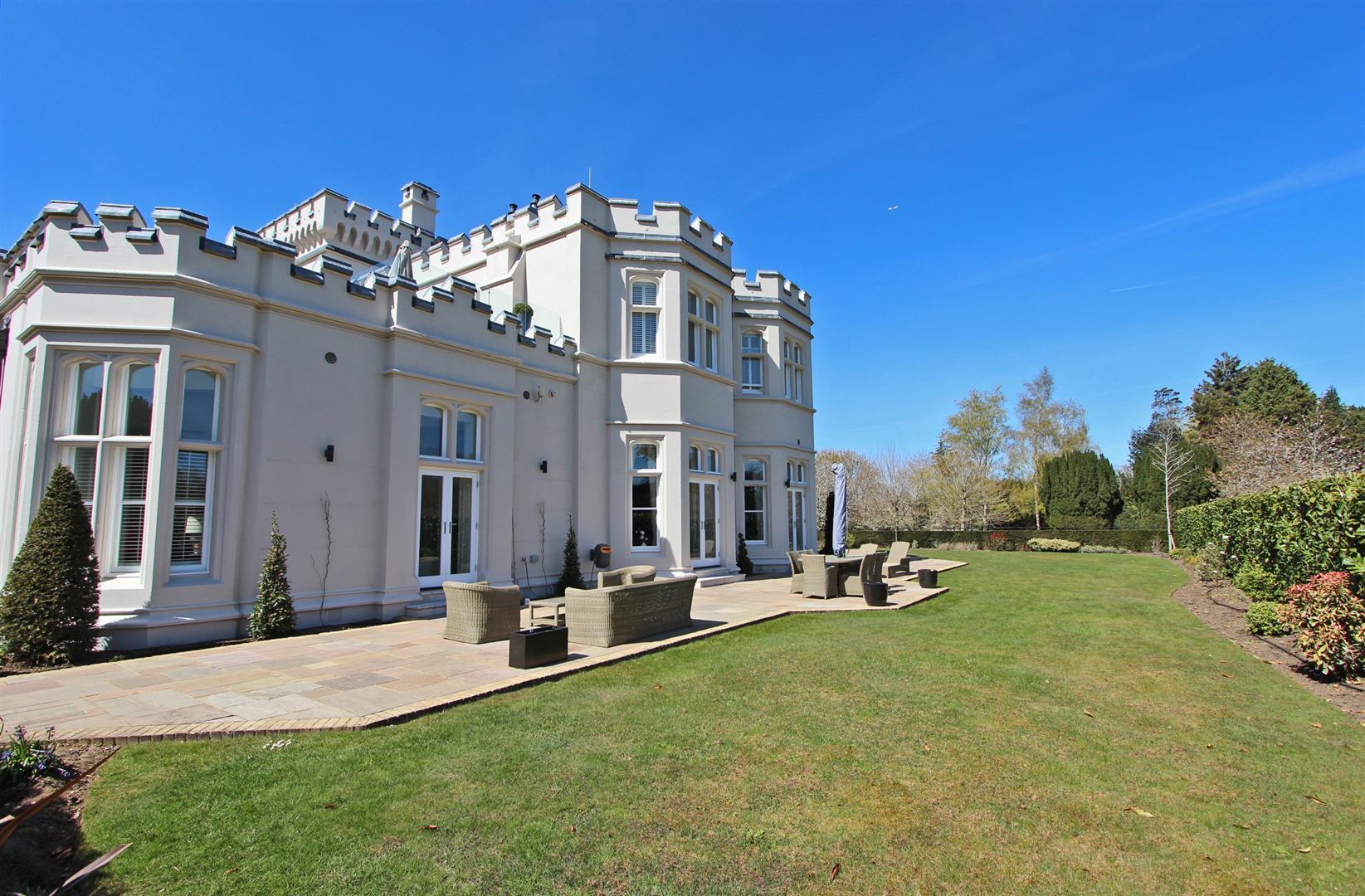 Property Image e03bce39-afe2-40e1-a361-1e755e30052b