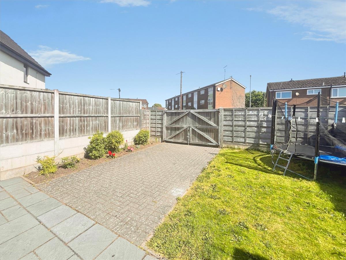 Property Image e046d28f-8699-43cf-a5d7-b460f0b76a5c
