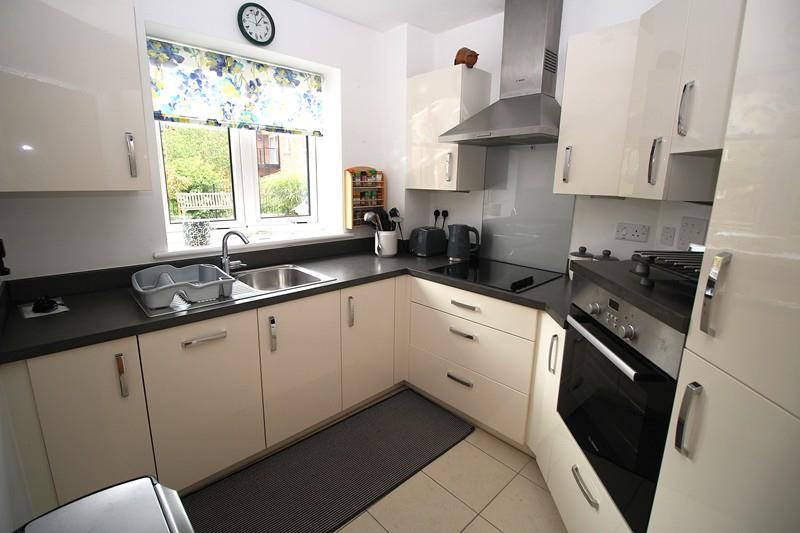 Property Image e0481367-de9c-40b4-adf5-775371228f1f