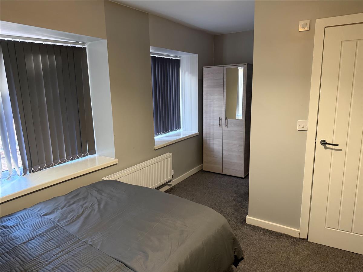 Property Image e049cd8c-5109-40ab-871b-e97699e52ca2