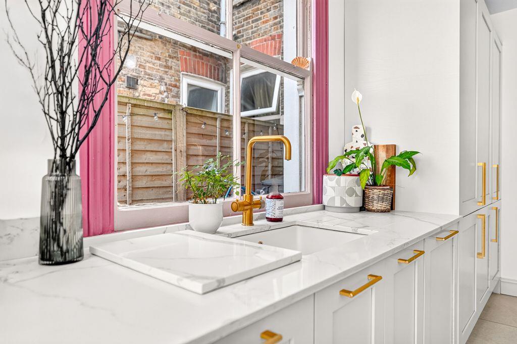 Property Image e071da39-7c4f-4989-a49e-3d8c58b1b601