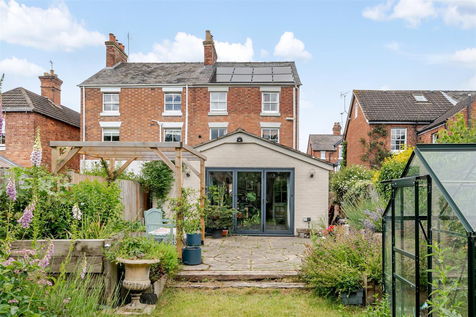 Property Image e0821100-b5cd-412f-b95b-18c6af6b9720