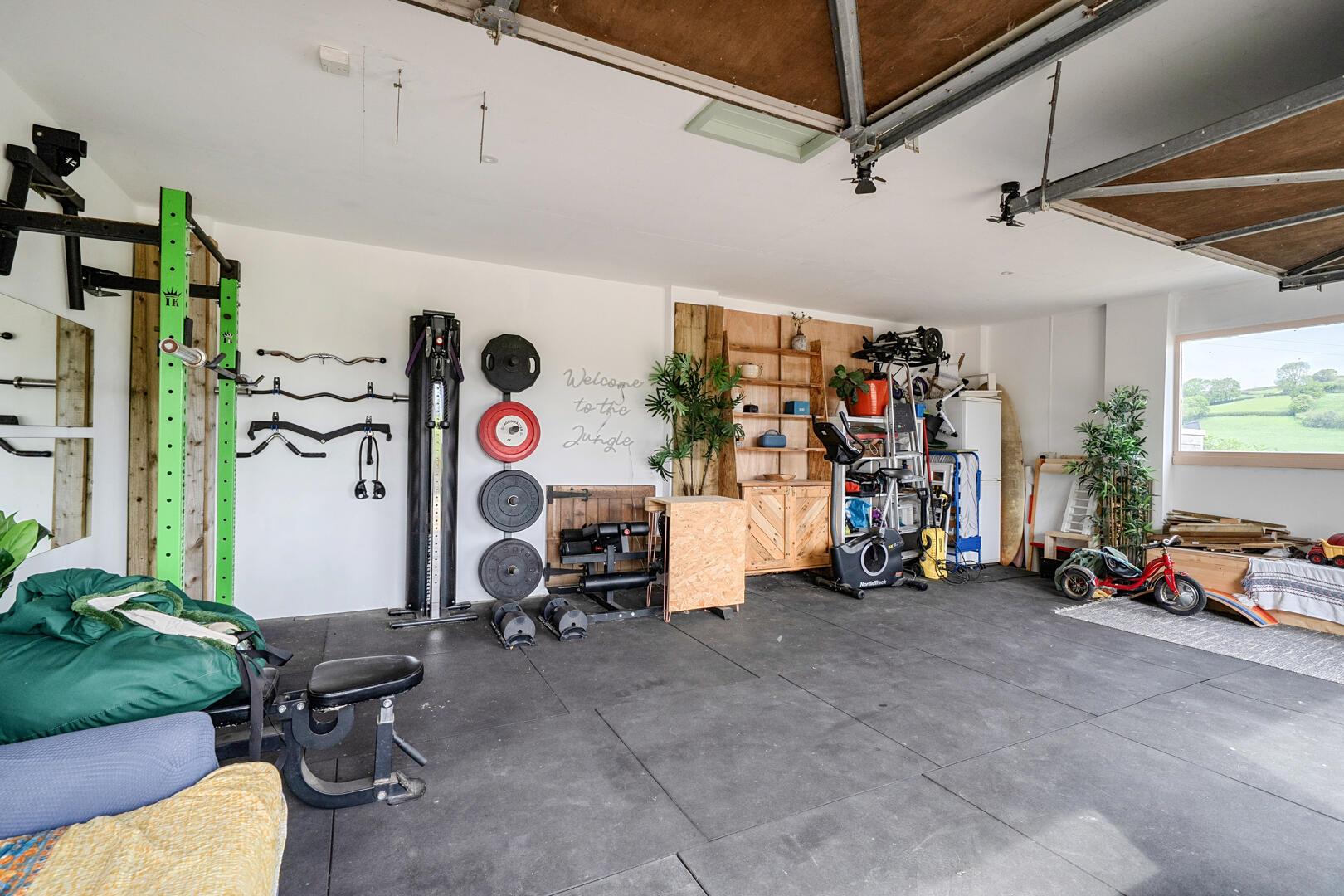Property Image e090b4ff-b5f4-4da0-a534-beaa88ce42d8