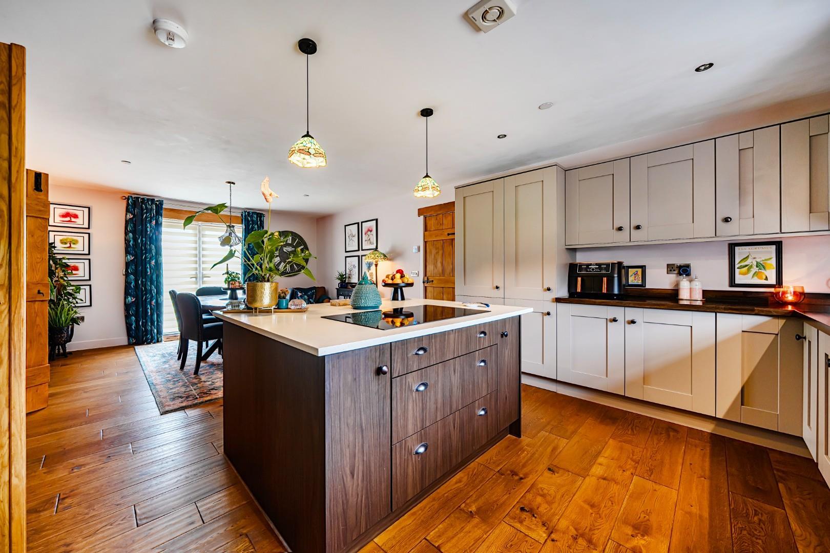 Property Image e0963c62-bb92-402b-b544-0c14cd7d528a