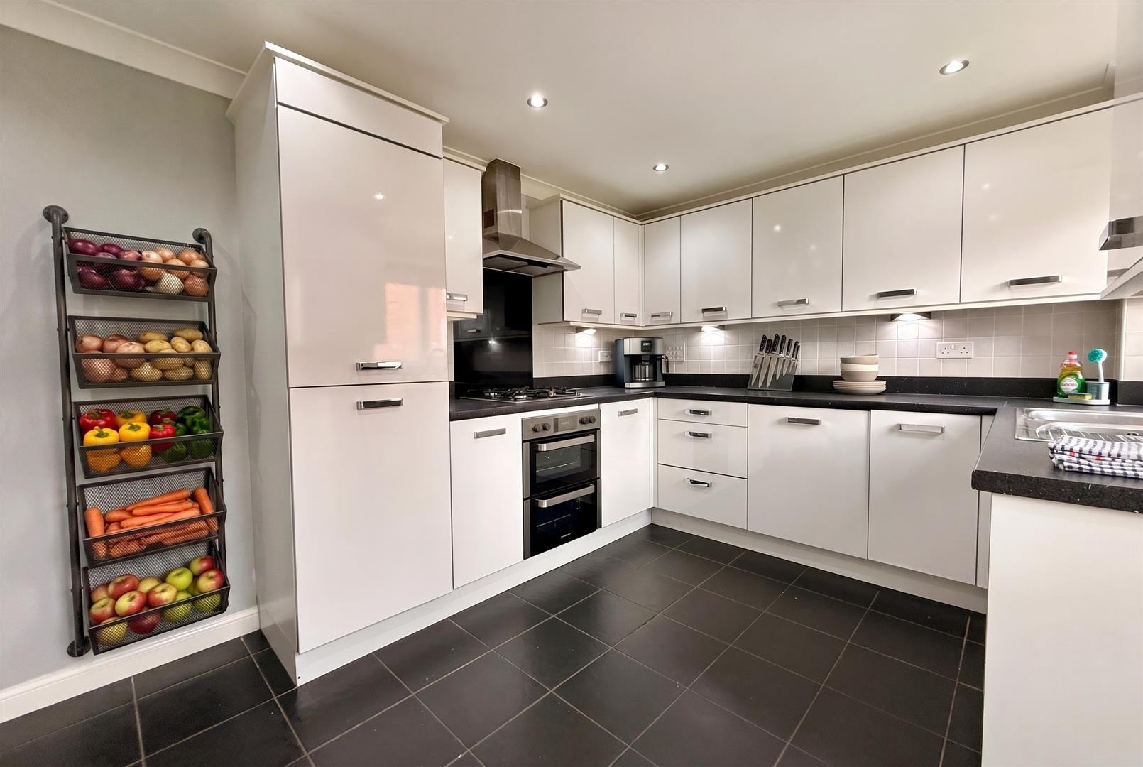 Property Image e09cb365-8ecb-410a-a105-8e73ab71df23