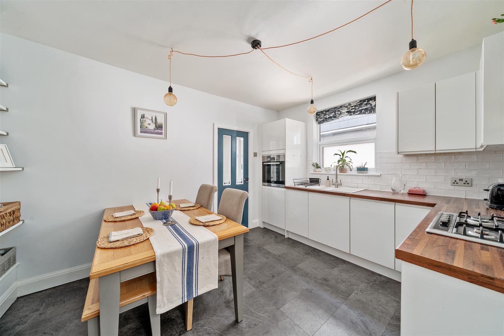 Property Image e0b853e6-d93f-45bb-b188-b067664f5c53