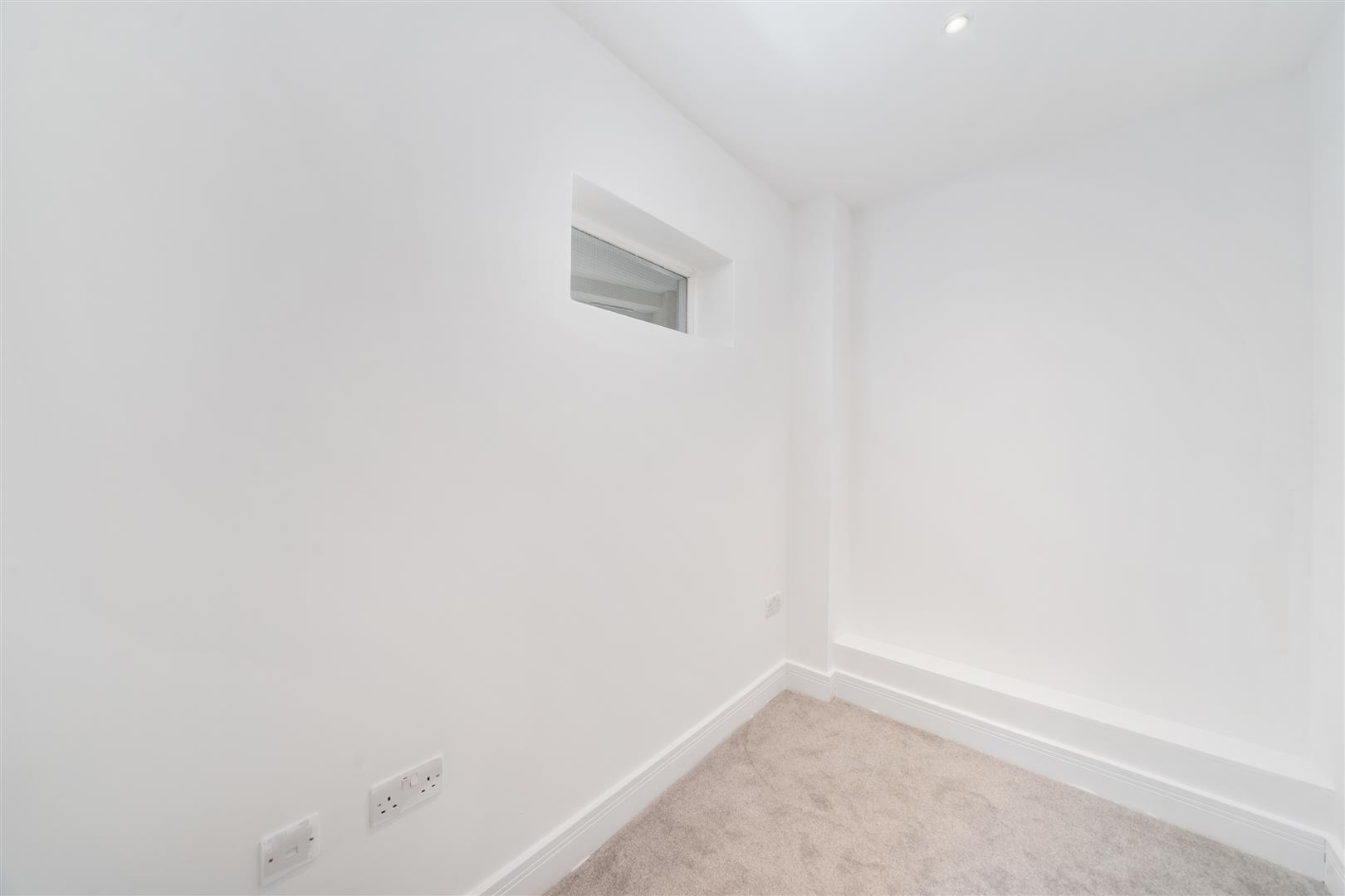 Property Image e0b8619d-3466-4130-91bb-3525858bc6df