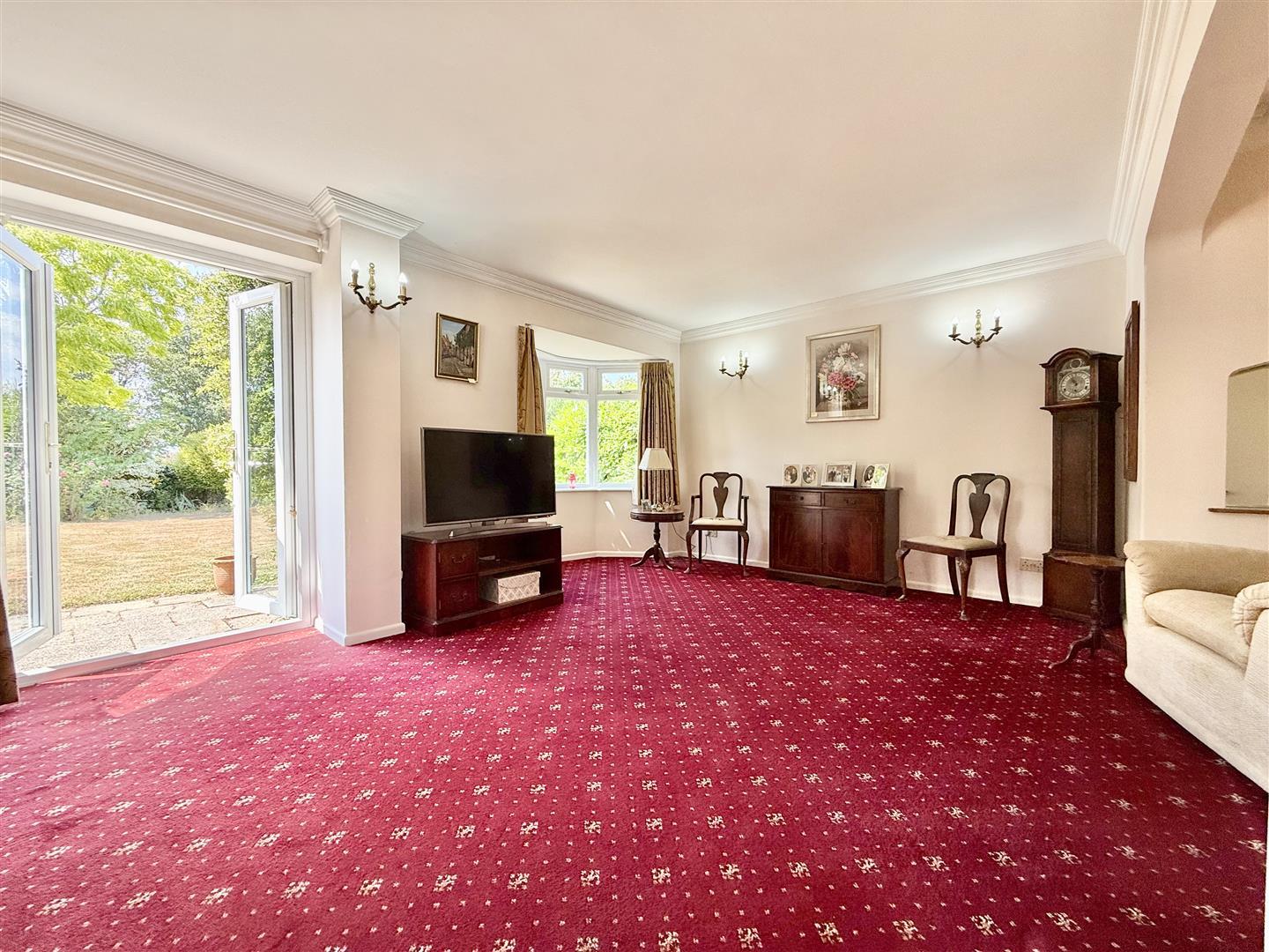 Property Image e0bfe254-f911-49f5-8e93-9b5abf44bd14