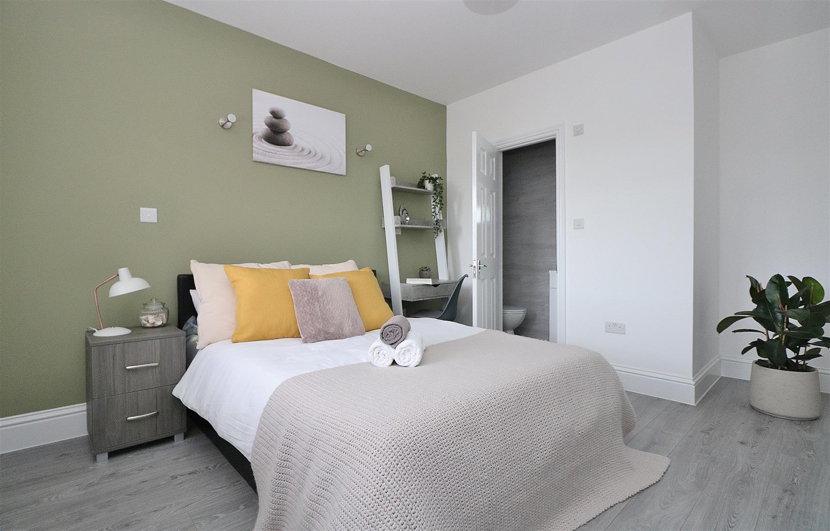 Property Image e0c0aad4-9e17-43ee-944c-6e3f80303658