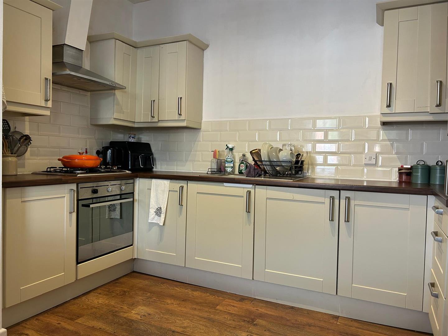 Property Image e0c3f189-0a77-4ac9-aca3-618b1facad51