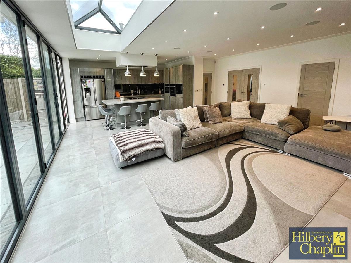 Property Image e0c9b9a9-9a7b-45de-95c3-ef4f681eb9a4