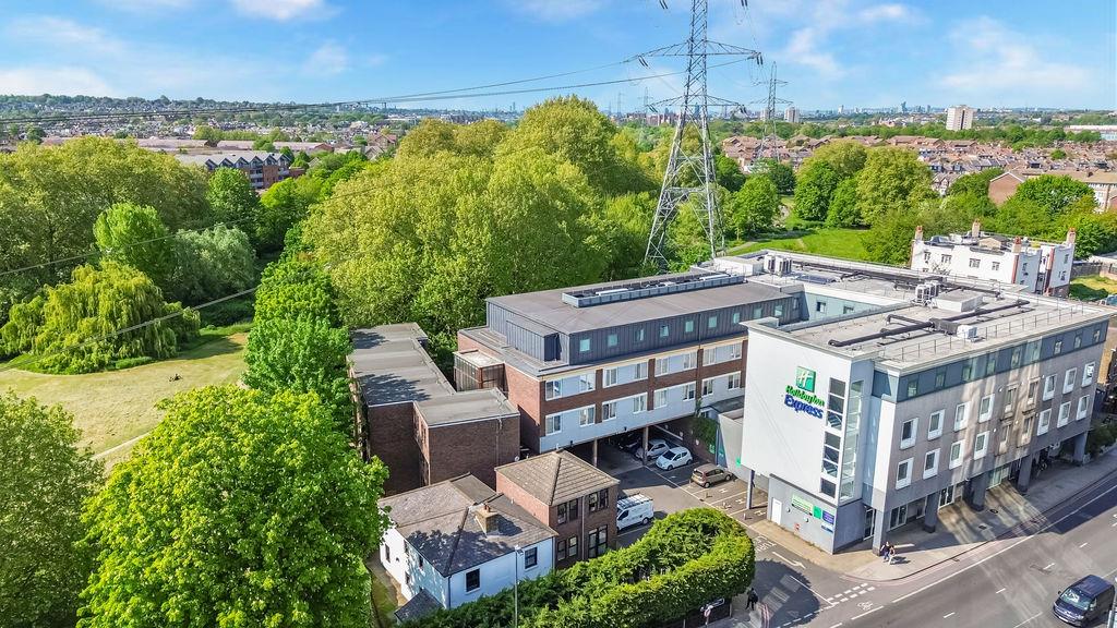 Property Image e0cf669d-0939-47f8-827f-a004cb7ba969
