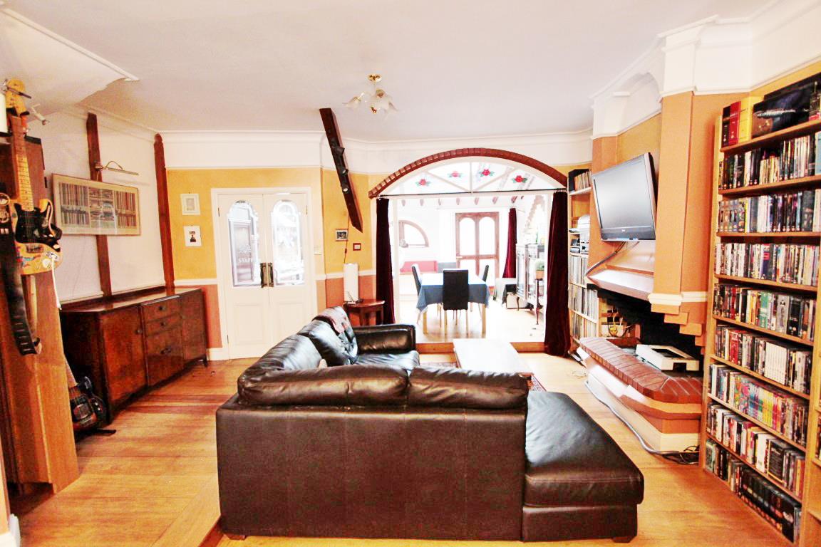 Property Image e0e7a0b6-6c41-4ad5-89c3-a735f4de4d4b