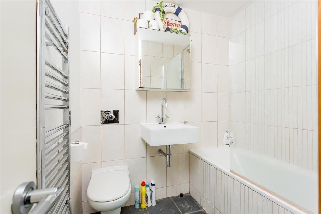 Property Image e1001987-923e-4eaf-92c1-80edb156404f