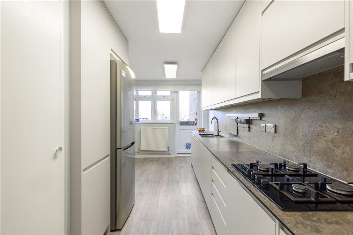 Property Image e103abe8-aa47-4608-bc3e-ef452a5ce49e