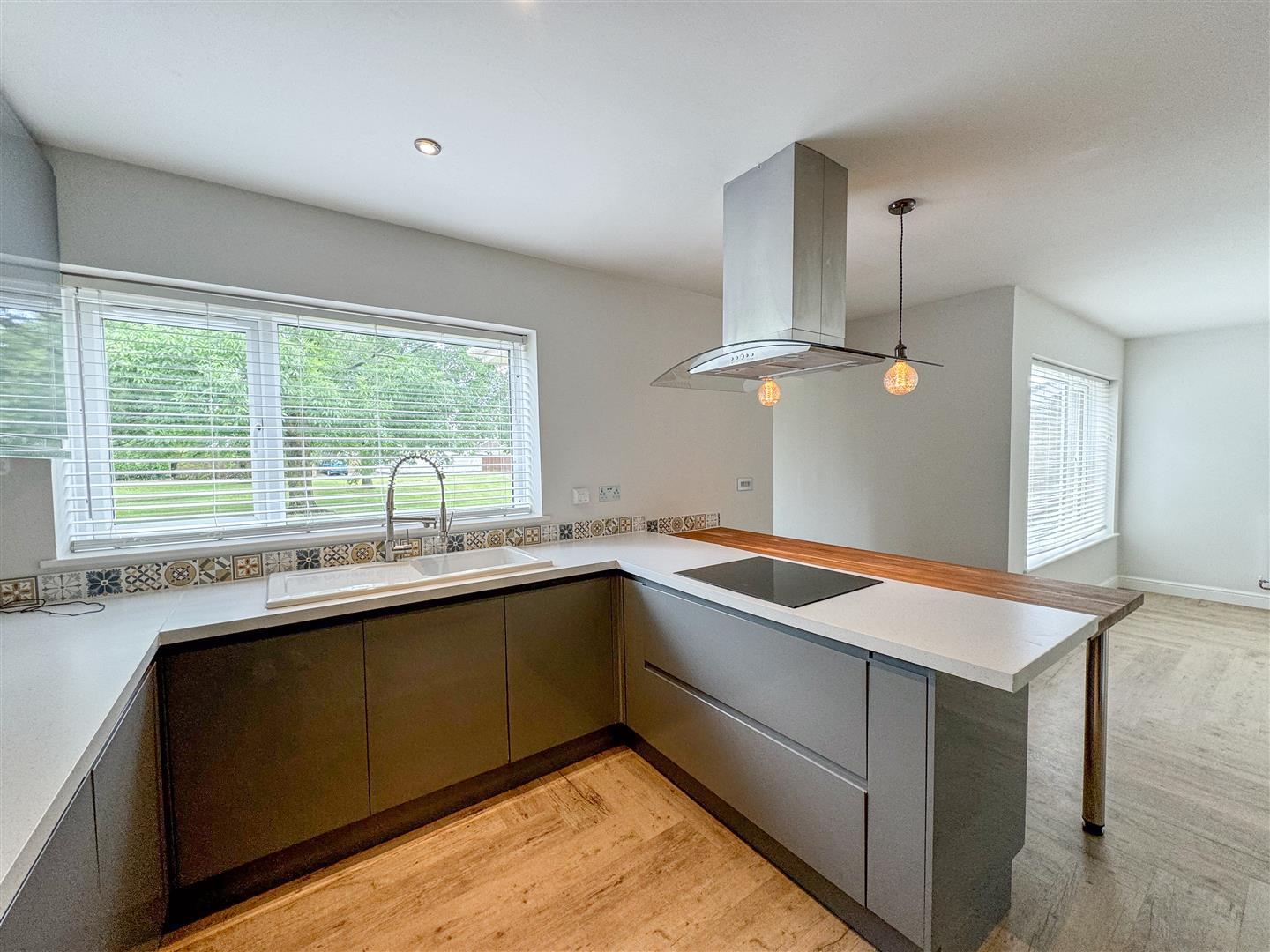 Property Image e12a693f-4f98-4b07-9156-cccbe55336bb