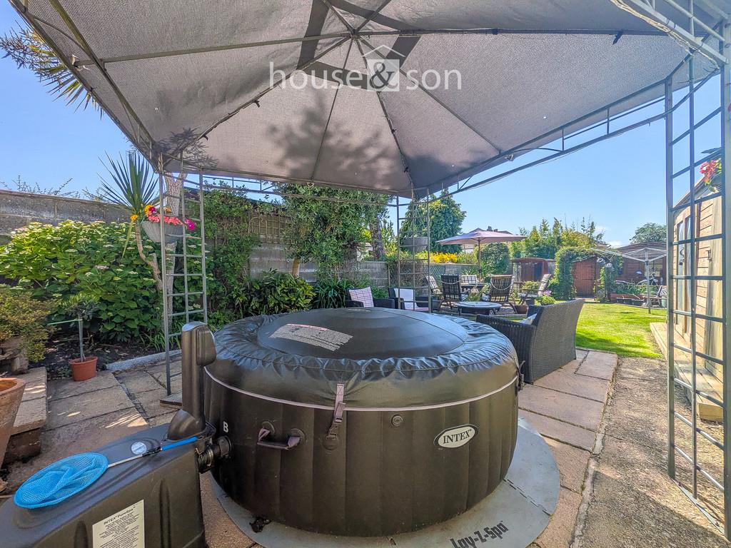 Property Image e1305b78-a0e3-4216-8024-613166060af3